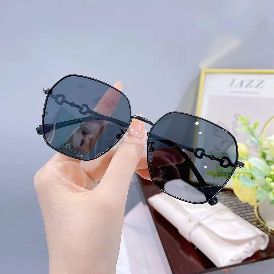 

Новые модные поляризационные солнцезащитные очки в большой нестандартной оправе для женских солнцезащитных очков для вождения, устойчивых к ультрафиолетовому излучению