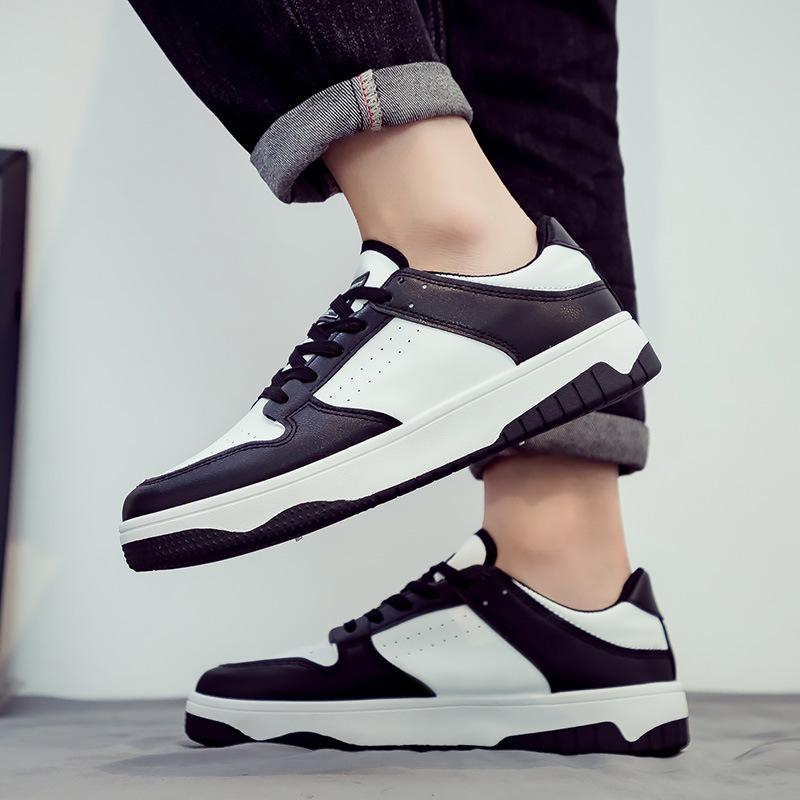 

Spring and Autumn Men s Shoes 2025 New Versatile Men s Casual Leather Shoes Summer Breathable Sports Board Shoes Men s Little White Tide Shoes 39 чорний