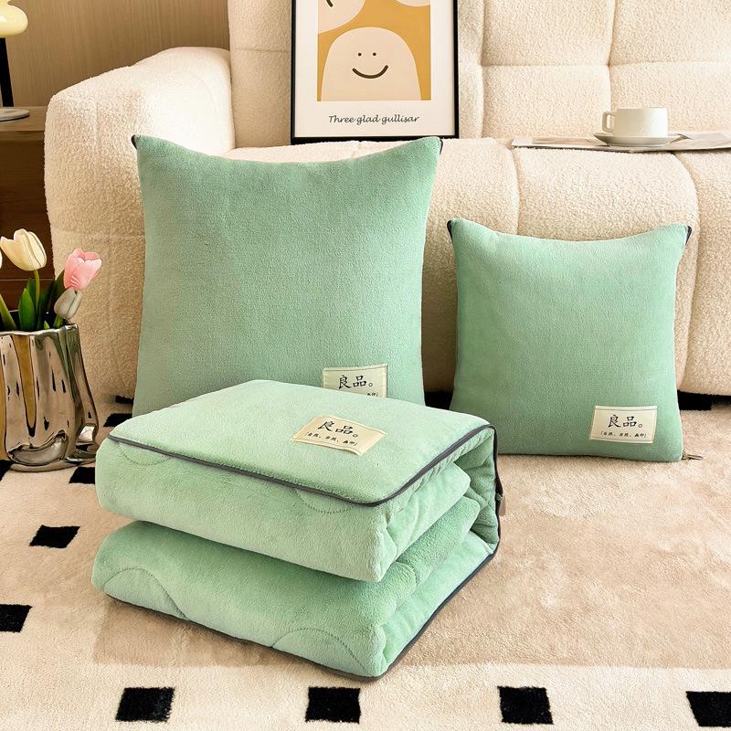 Thickened milk fleece throw pillow quilt dual-purpose two-in-one office nap pillow car cushion quilt
