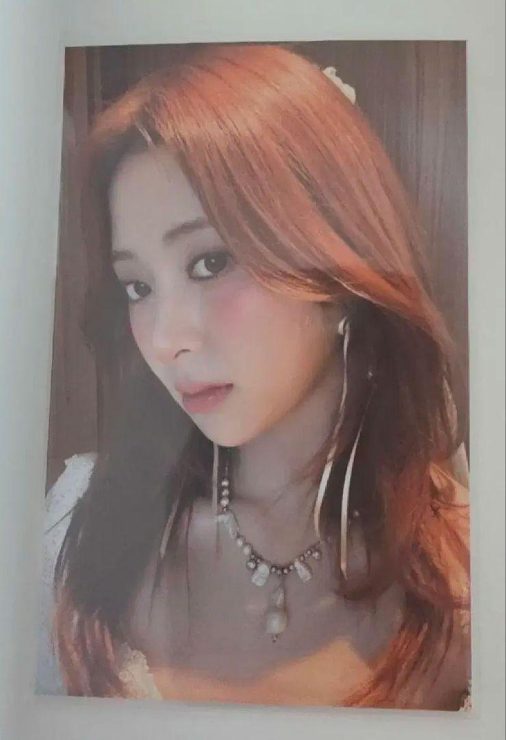 

[ИСПОЛЬЗОВАННЫЙ] LESSERAFIM Le Seraphim HOT Yunjin 2nd week Sanok Trading Card