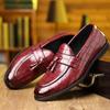 New Men‘s Pointed Tassels Crocodile Pattern Patent Leather Shoes Gentleman Designer Loafter Moccasins Wedding Dress Footwear