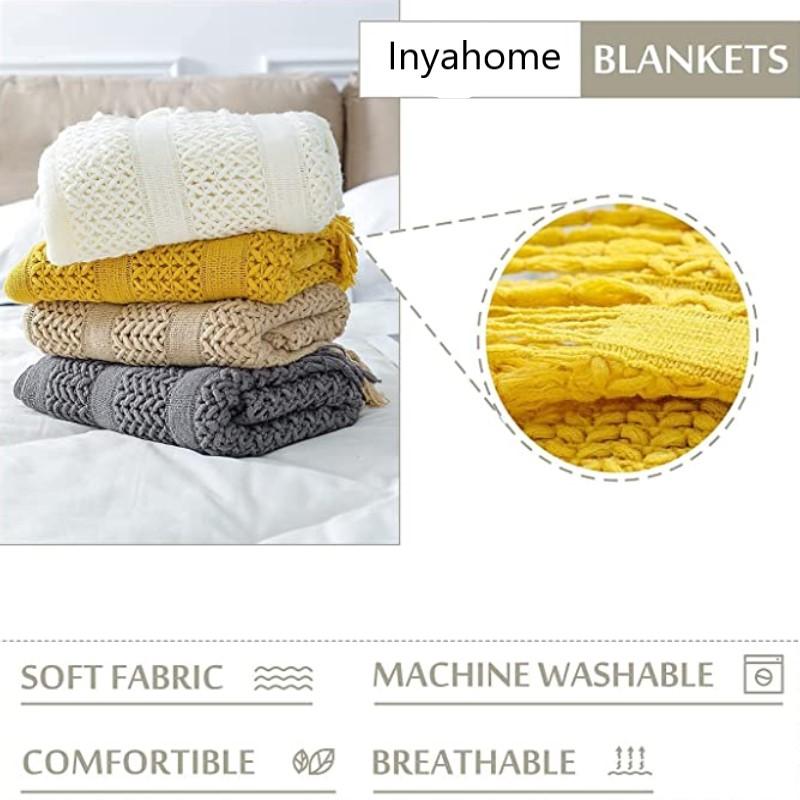 Khaki Christmas Blankets with Tassles Vintage Lightweight Farmhouse Gift Blankets Knitted Plaid Cozy Bohemian Throw Knit Blanket