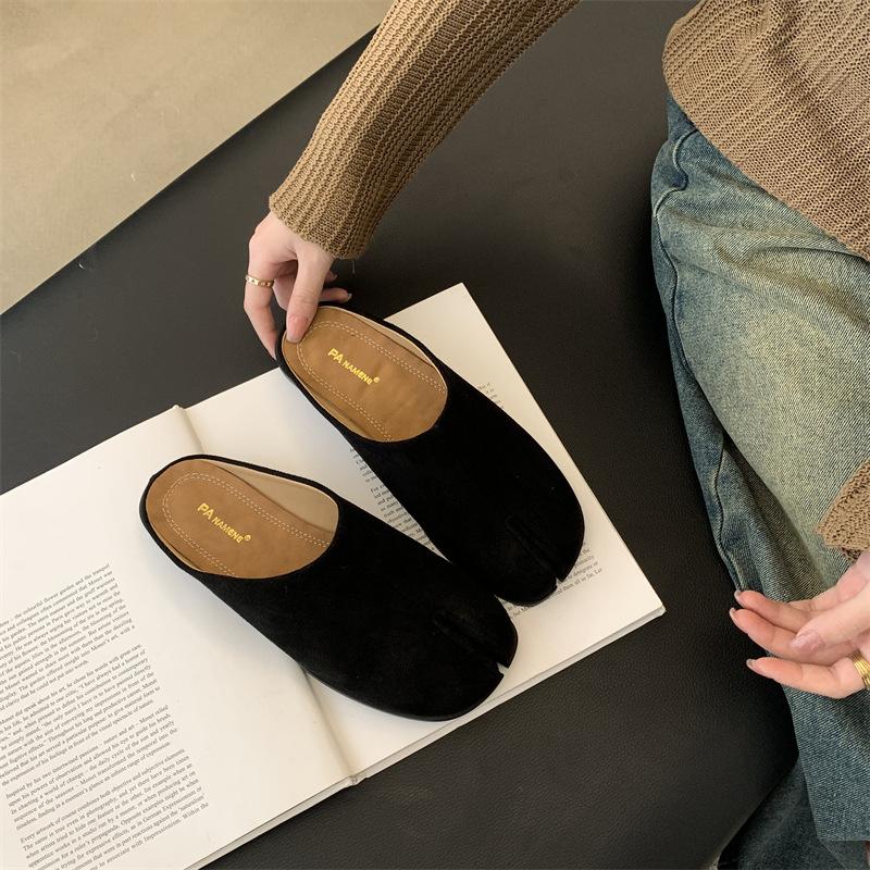 Fashion Women's Split Toe Fur Slippers Tabi Ninja Slip-on Flat Round Toe Shallow Lazy Boat Shoes Slingback Mules Soft Warm Casual Shoes
