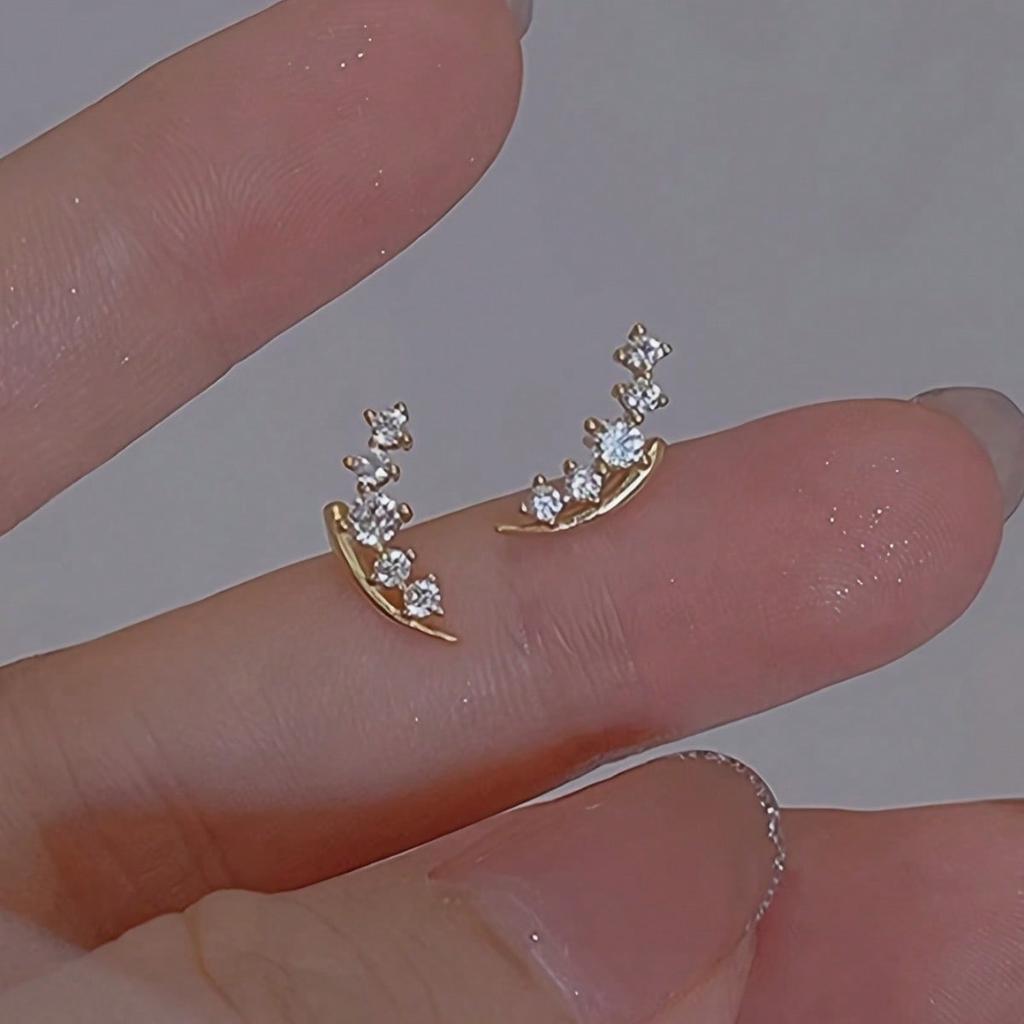1 Pair of Elegant and Shiny Synthetic Zircon Earrings for Women, Suitable for Daily Wear, Fashionable Jewelry for Parties and Banquets