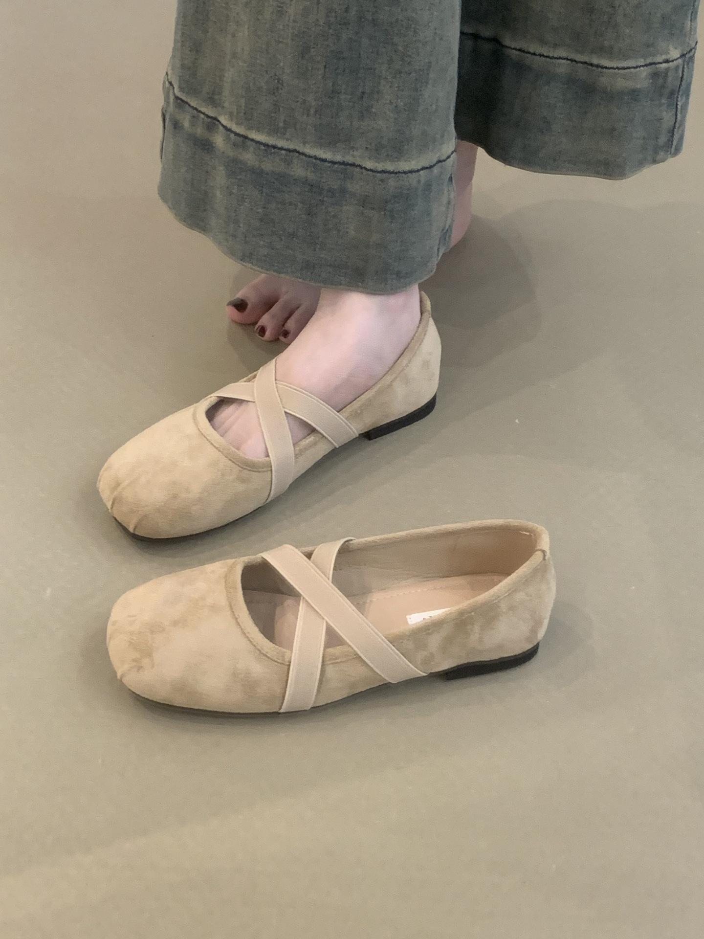 

Soft-soled single shoes suede Mary Jane shoes women s Korean version super chic soft and soft easy to wear simple four-season grandma shoes women s s 39