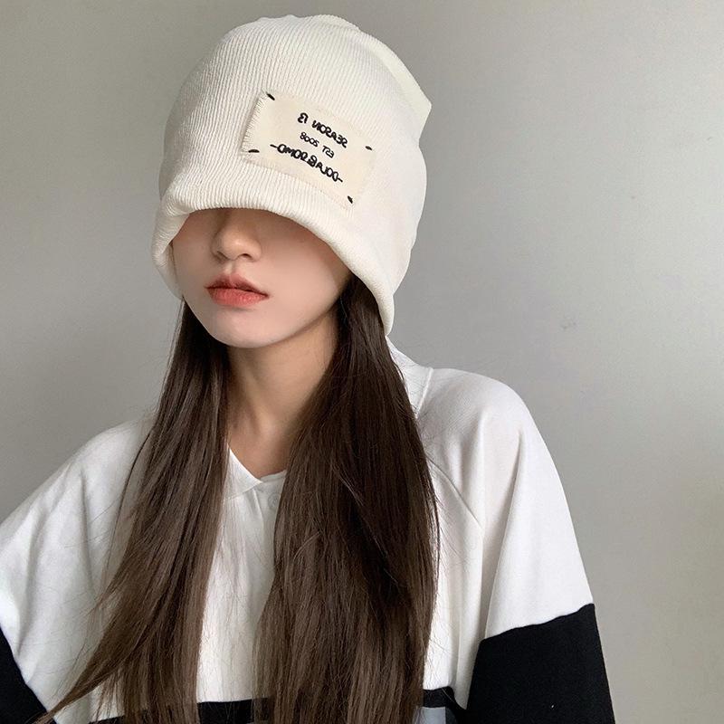 Korean Style Trendy Slouchy Beanie for Women and Men - Thin, Knitted, Youthful Fashion with Applique Design.