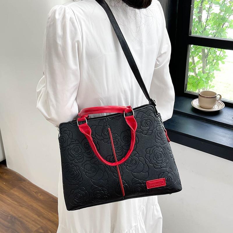 New Handbag Going Out Crossbody Large Capacity Embossed Shoulder Bag Women's Bag Soft Leather Texture