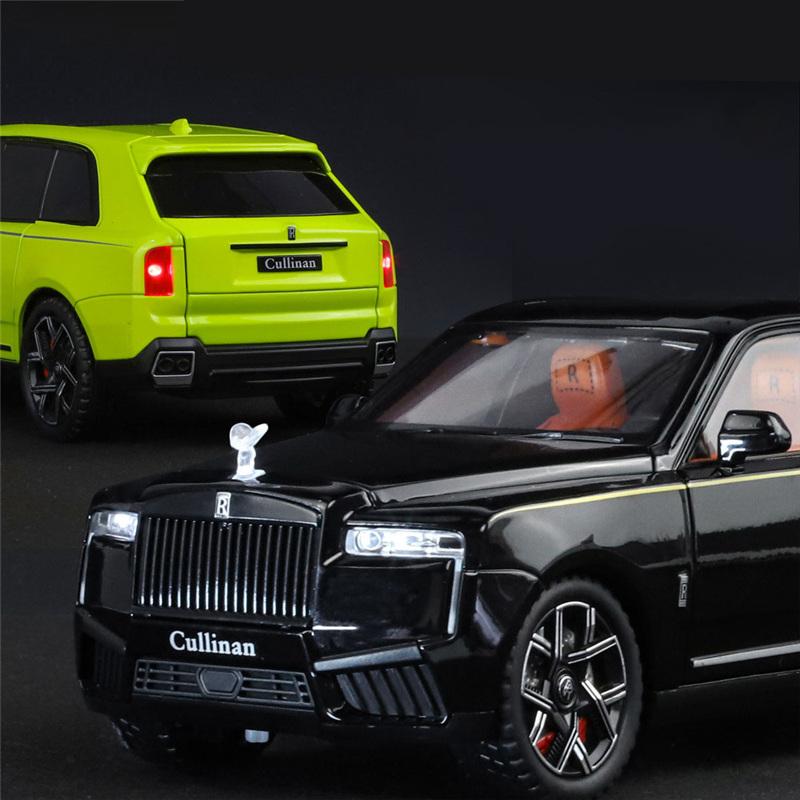 1/24 2025 Rolls Royce Cullinan SUV Alloy Luxury Car Model Diecasts Metal Car Vehicles Model Sound Light Simulation Kids Toy Gift