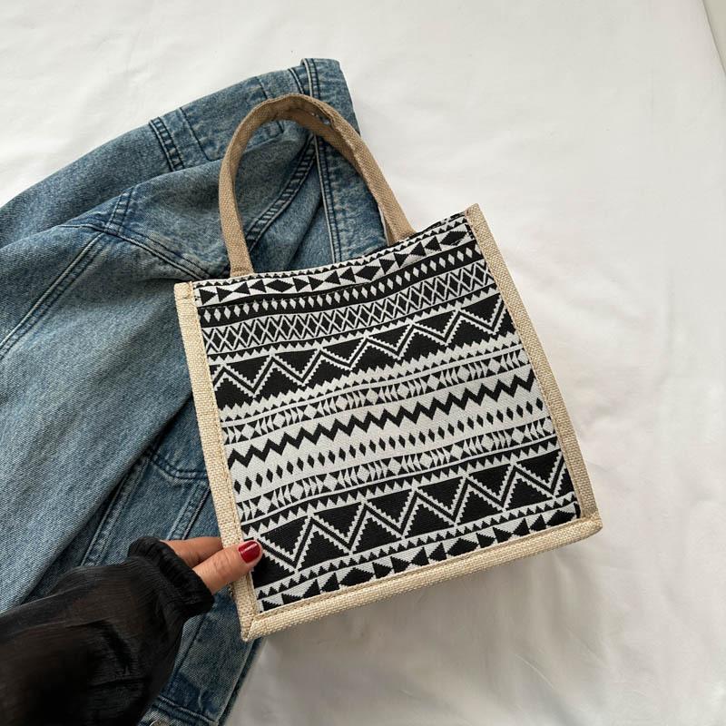 Large Capacity Commuting Bag for Women New Fashion One-shoulder Tote Bag Ethnic Style Student Handheld Class Bag Trend
