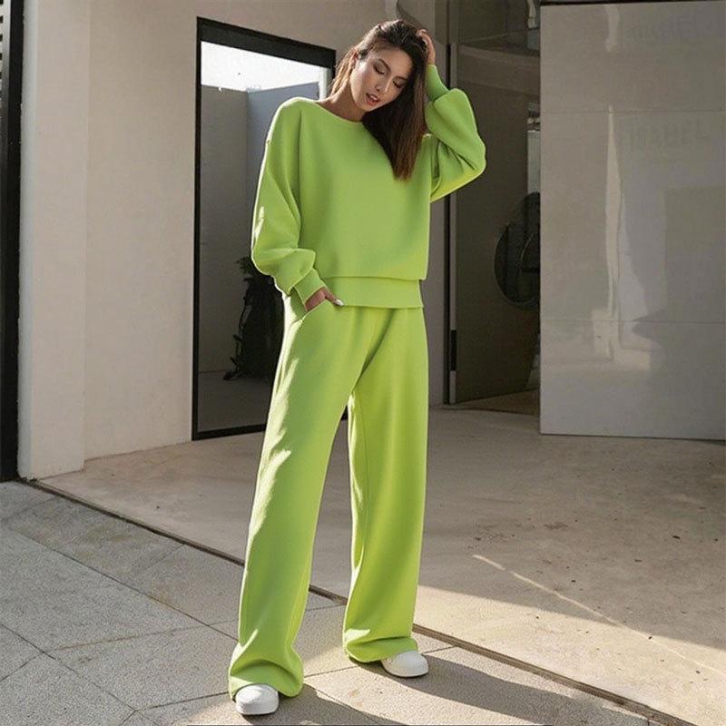

Спортивный и повседневный костюм-двойка для женщин, включающий модное и стильное весенне-осеннее худи и брюки широкого кроя XXL зелёный