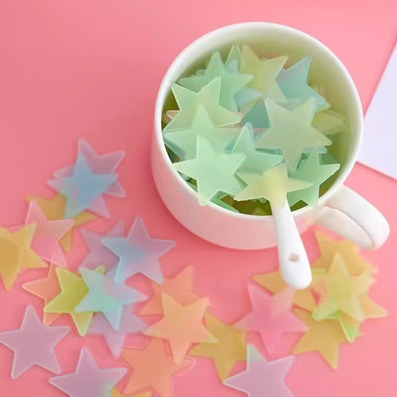 3CM Glowing Star Stickers - 3D Fluorescent Luminous Stars for Bedroom Décor