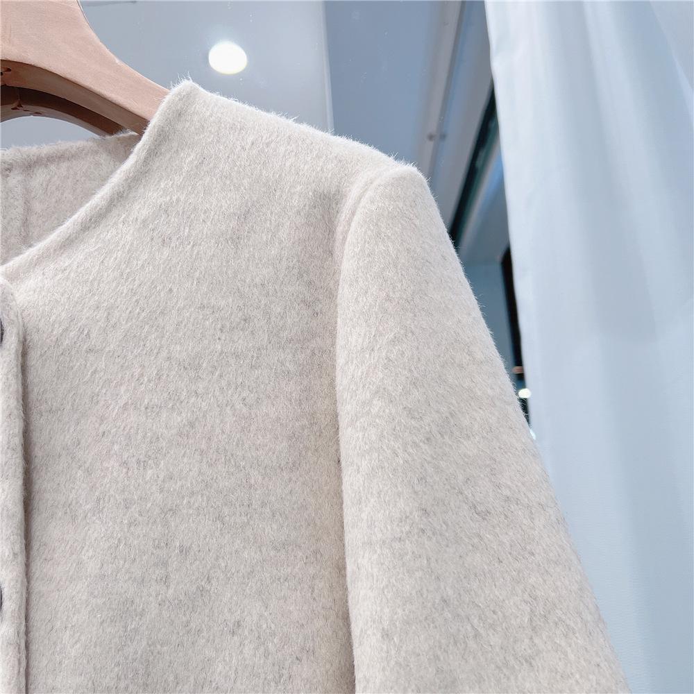 **2024 Noble Women's Short Double-Sided Cashmere Coat - Korean Style Wool Round Neck**