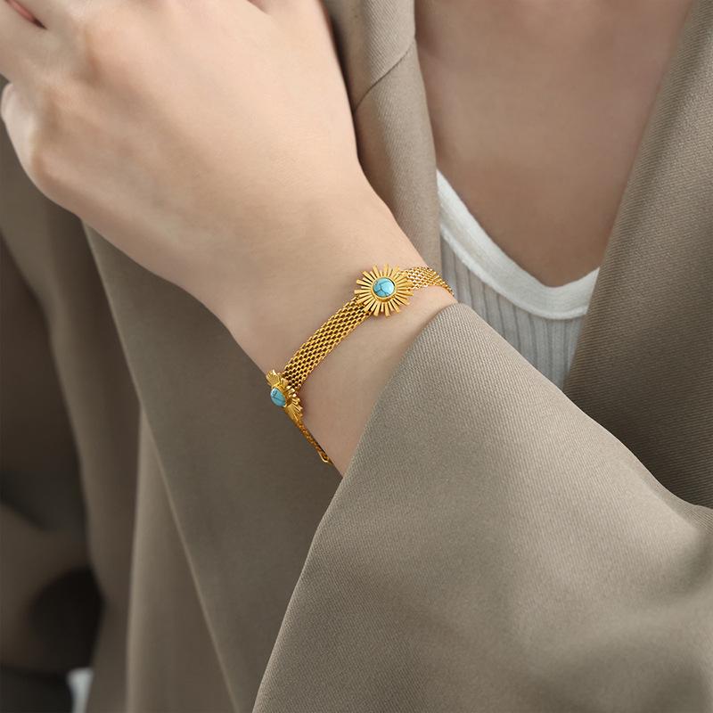18K Gold Chinese Style Amber Flower Bracelet - Titanium Steel, Colorfast & Versatile