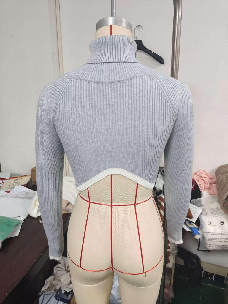 2024 Women's Hot-Selling High-Neck Irregular Hem Slim-Fit Sweater