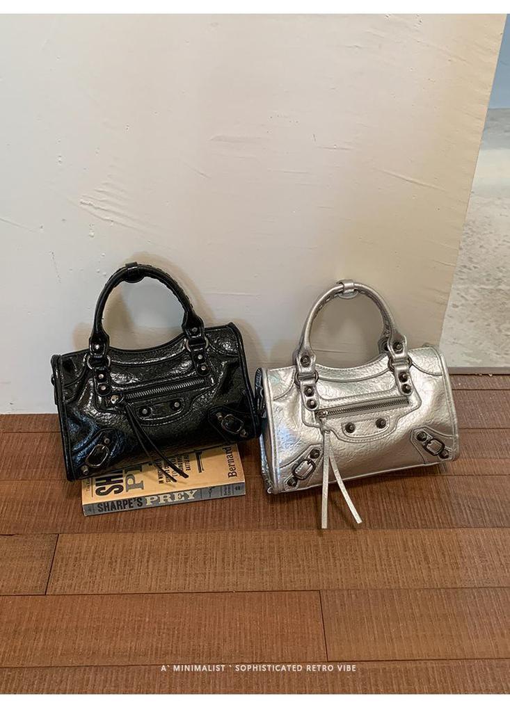 New Rivet Motorcycle Handbag: Trendy French Retro High-End Shoulder & Crossbody Pillow Bag