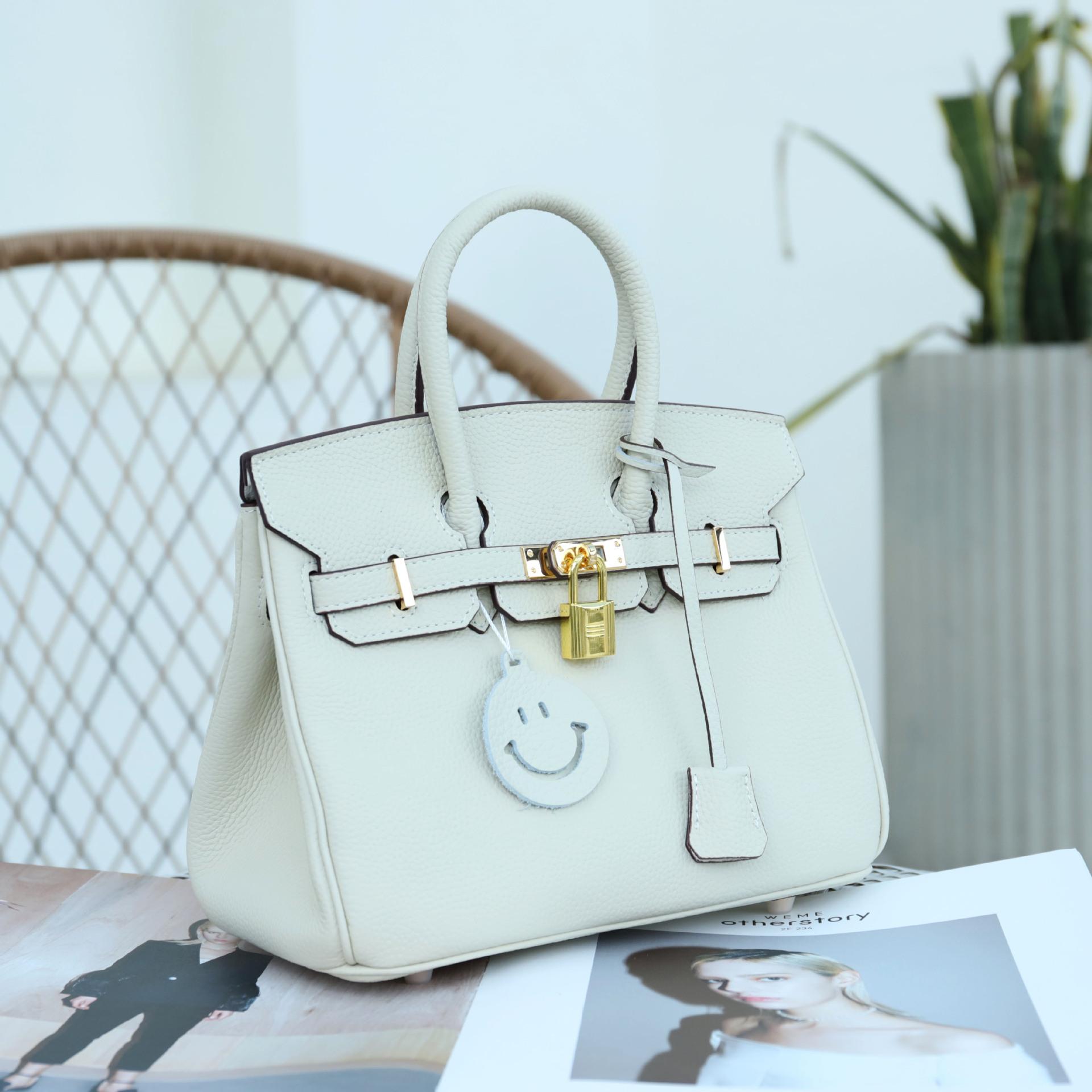 

Сумка Advanced Platinum женская ручная кожаная сумка женская новинка 2025 года сумка через плечо женская кожаная сумка с узором личи 25x12x21cm белый