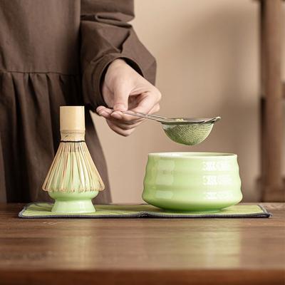 Ensemble à thé Matcha japonais de qualité alimentaire 4 pièces Bambou Céramique Chasen japonais Brosse pour remuer le Matcha