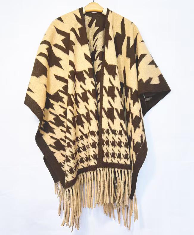 Elegant Ethnic Ink Painting Cape Shawl with Tassels - Versatile Travel Scarf Cloak