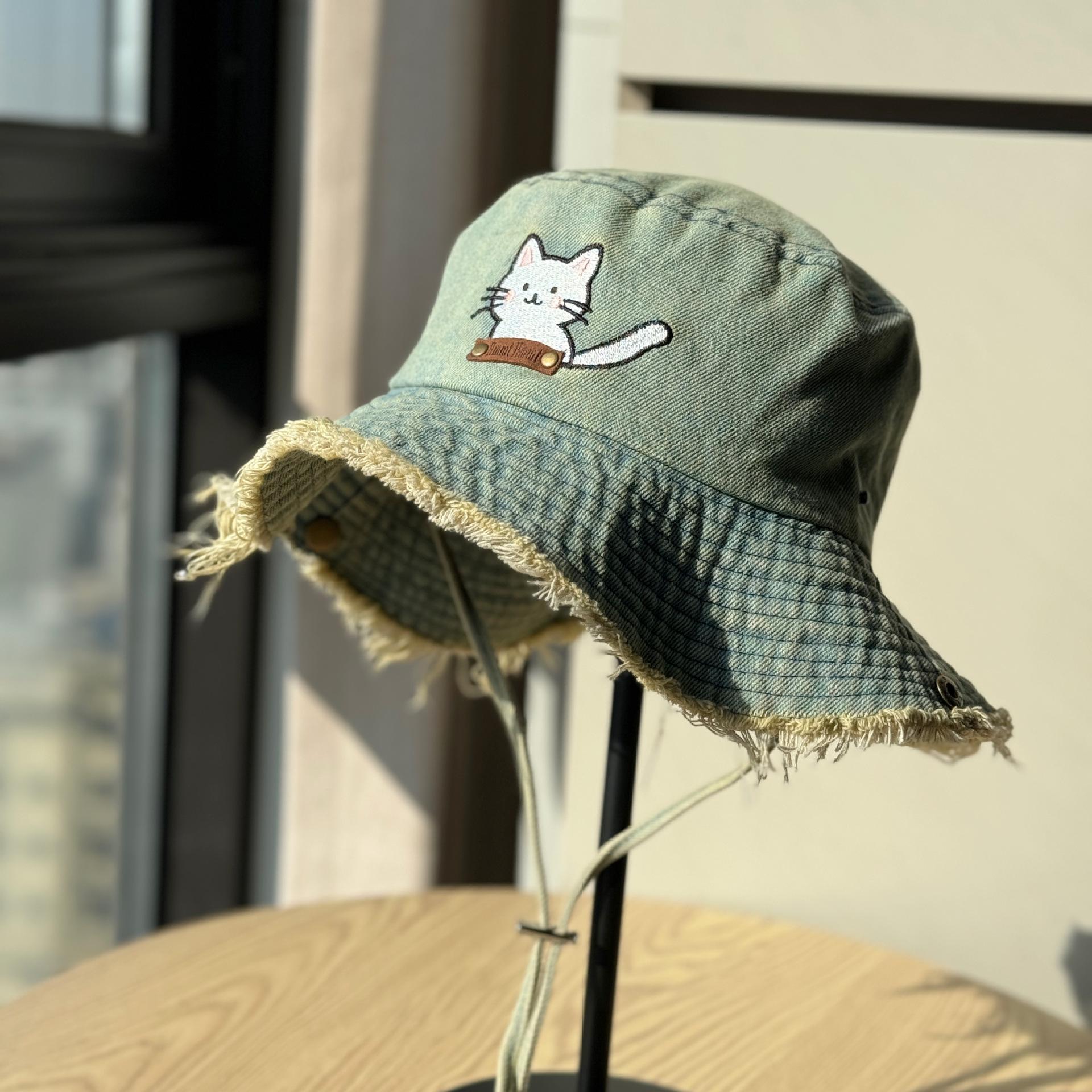 

Spring and summer new cartoon kitten denim fisherman hat for women, versatile sun protection hat for outdoor use2026New Couple Adult54-60Adjustable светло-синий