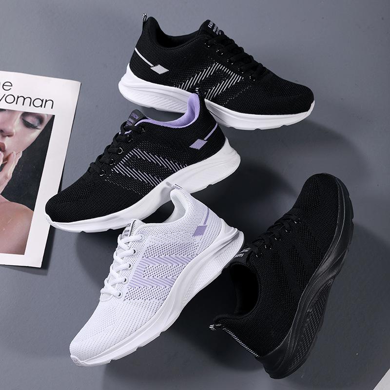 Summer breathable mesh shoes Thin lightweight mother sneakers Mesh medium walking soft sole comfortable cloth shoes