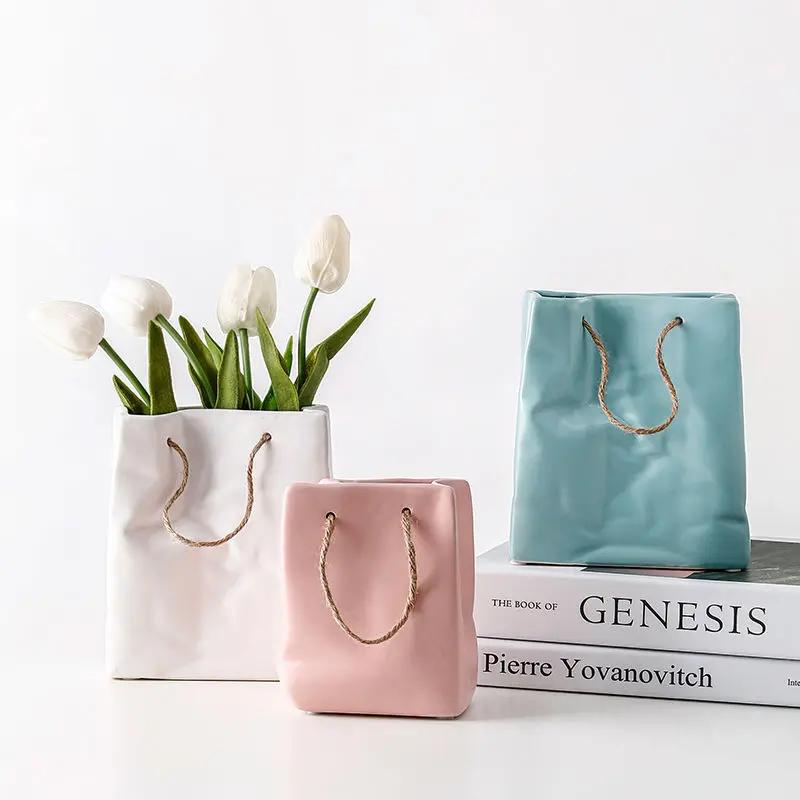 1Pcs Nordic Creative Shopping Basket ceramic Vase Bag Decoration Simple Dried Flower Arrangement Vase Table Decoration