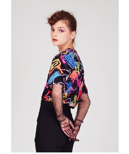 GREEDILOUS Neon Lettering Shorts Sleeve Top