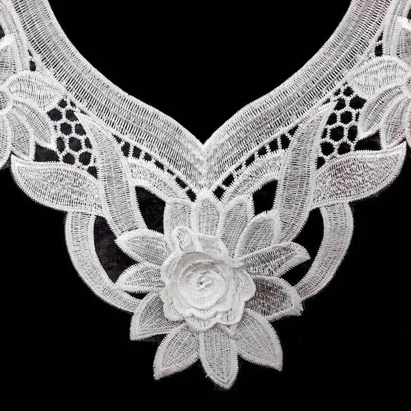 Vakker broderikrage med stor blomster Svart/Hvit Blomsterblonde Dekorativ krage Dameklærtilbehør