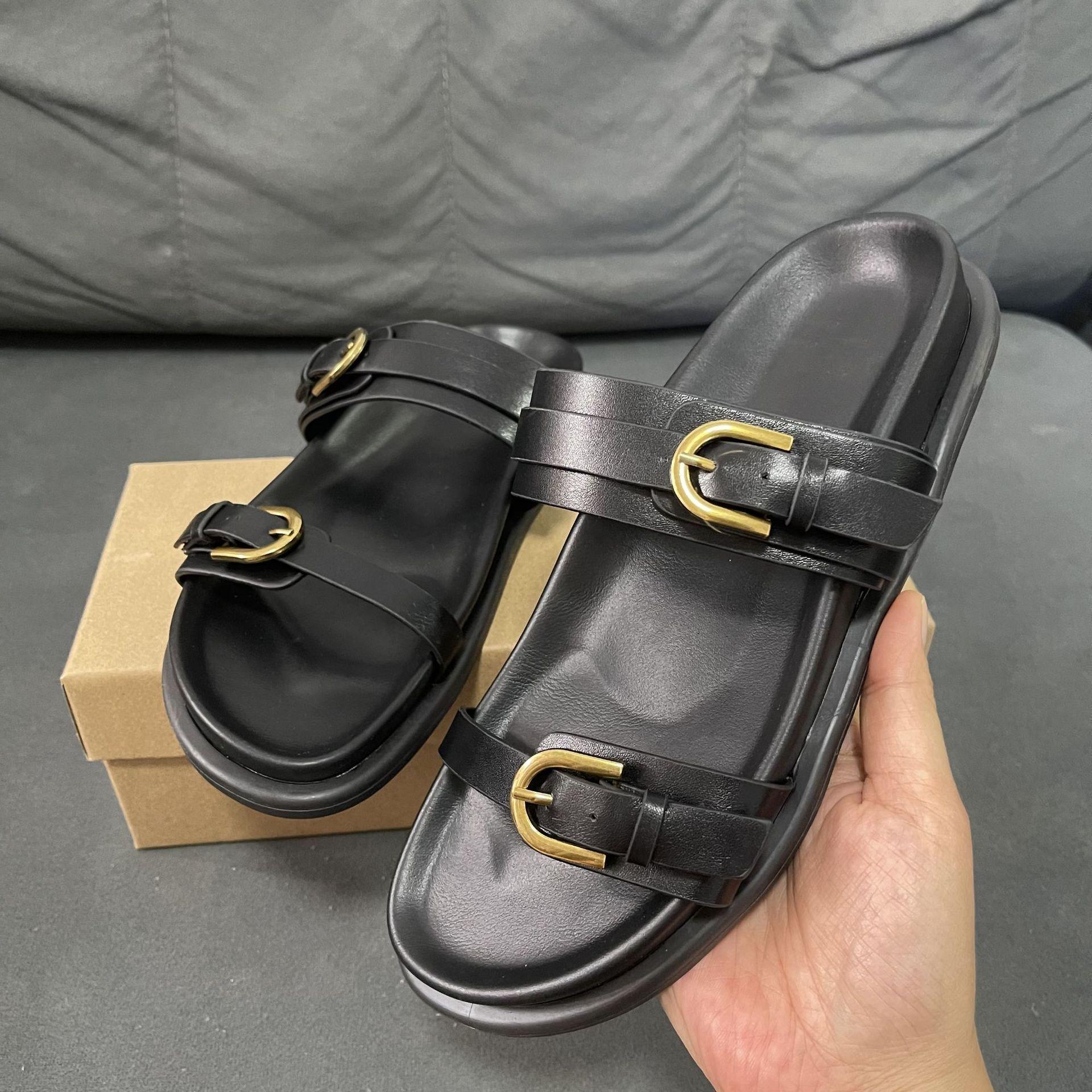 

Модные женские сандалии на плоской подошве в стиле ретро с металлической пряжкой 2024 года, летняя пляжная обувь для женщин из мягкой искусственной кожи с толстой подошвой 37 чёрный