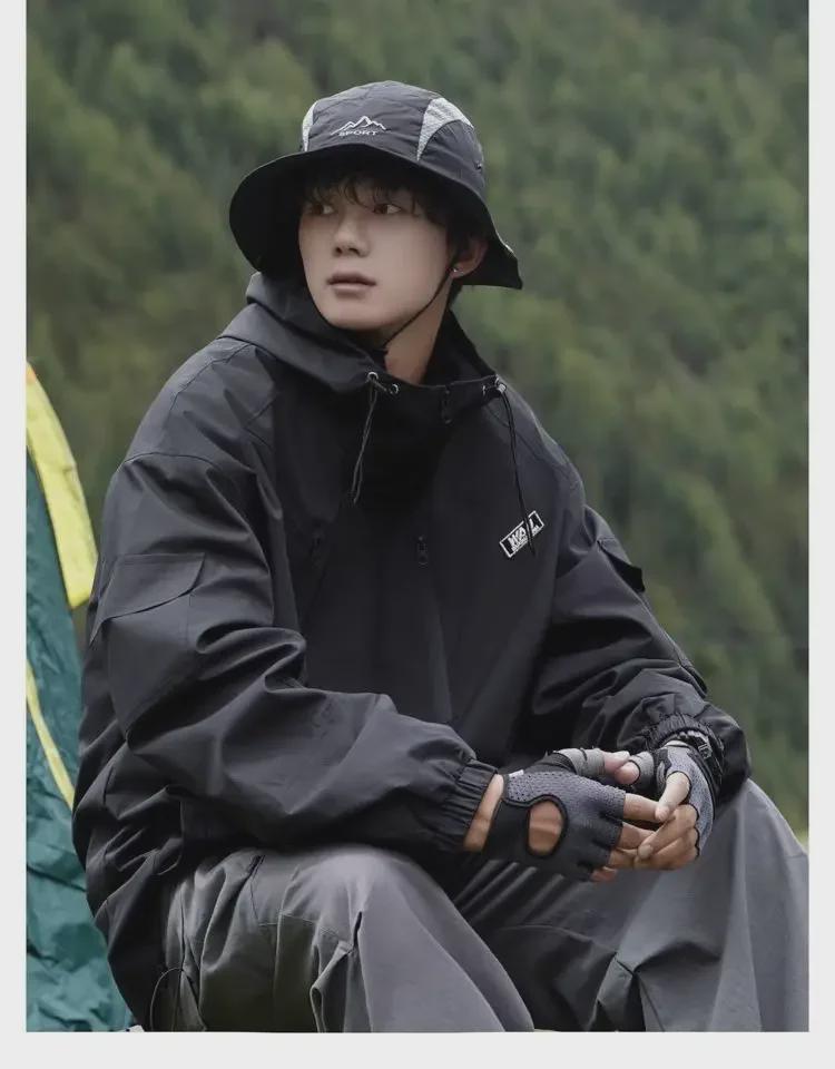 Mountain Outdoor Men's Windproof Waterproof Jacket - Trendy American-style Functional Workwear for Spring and Autumn