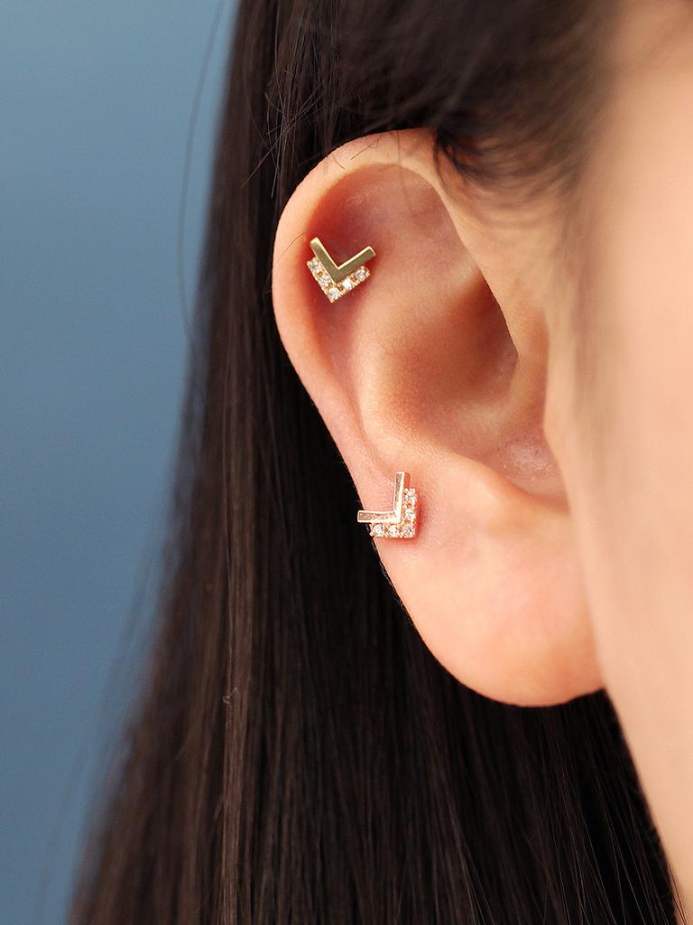 Minimalpiercing 14K Double V Cubic Piercing Earrings