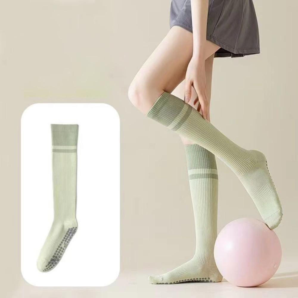 Professional Anti-slip Yoga Socks Deodorizing Grip Sport Stockings Compression Fit Silicone Training Socks Pilates Training