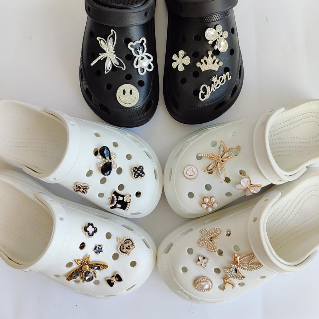 New Hole Shoes Accessories DIY Shoe Buckle Bear Smiley Face Bee Dragonfly Butterfly Accessories Removable Decorative Buckle