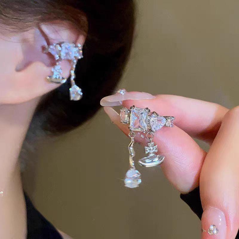 Exquisite Zircon Heart Drop Clip-On Earrings for Women - Fashionable and Versatile Jewelry with a High-End Feel (No Piercing Required)