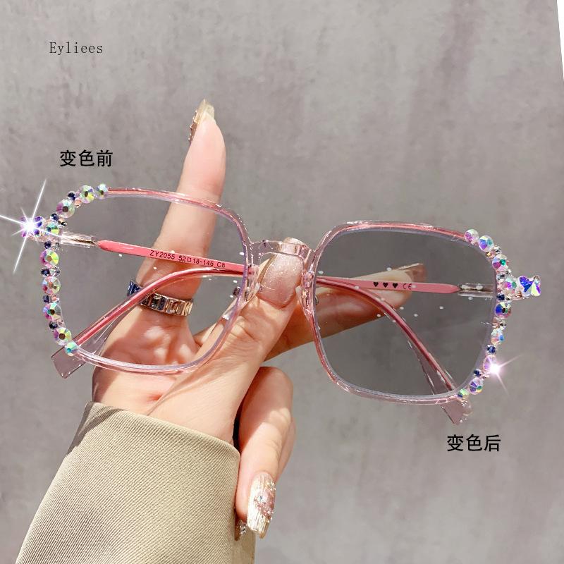 Shiny Diamond Photochromic Myopia Glasses Ultra Light Frame High-end Color Changing Eyewear Large Frame Anti Blue Light Glasses
