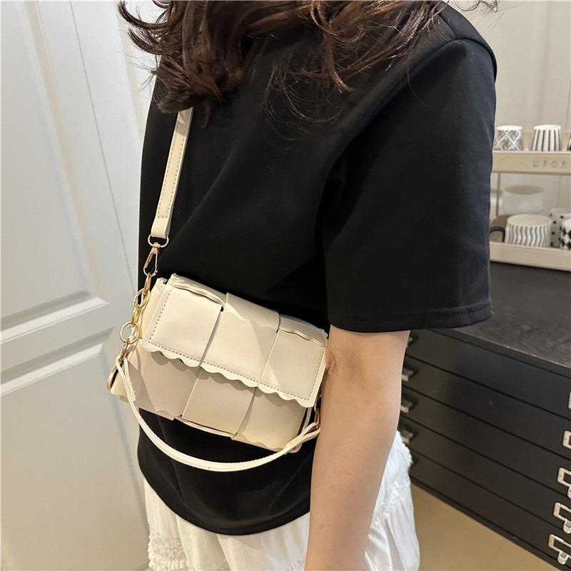 Popular Niche Design Woven Bags, New Women's Bags, Summer Versatile Messenger Bags, Small Square Bags