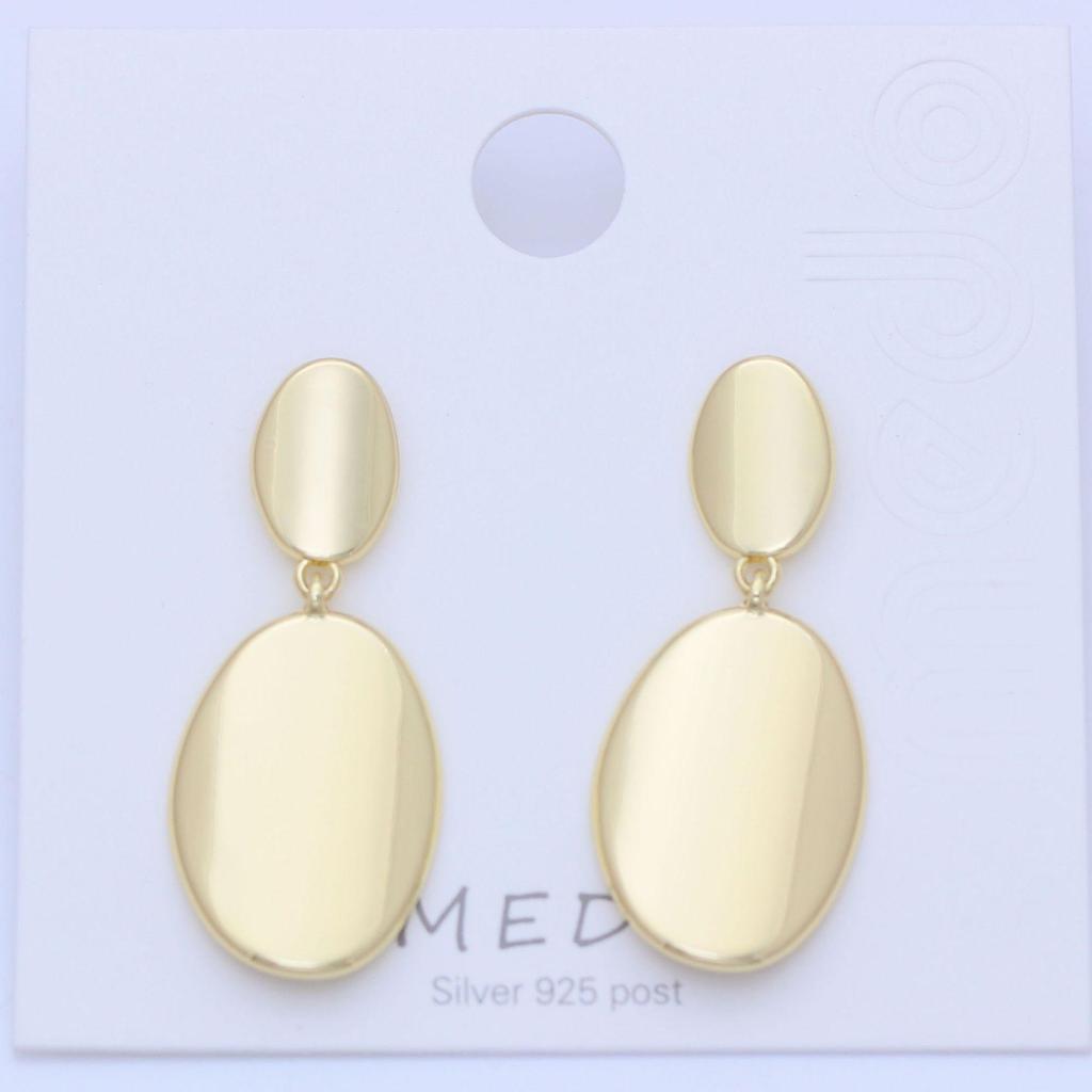 S925 Silver Needle Oval Earrings for Women - Elegant, Smooth, Light Luxury, Real Gold Color Retention.