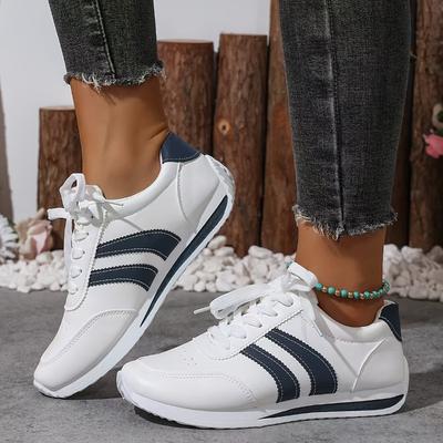 Nowe sznurowane buty sportowe na co dzień, wszechstronne buty Forrest Gump z miękką podeszwą, płaskie antypoślizgowe buty studenckie, białe sneakersy z miękkiej skóry