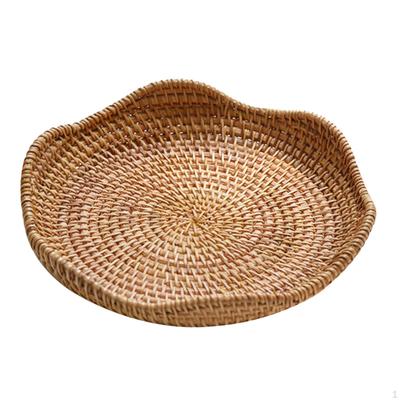 Elegante handgeflochtene Rattanschale zum Servieren und Ausstellen