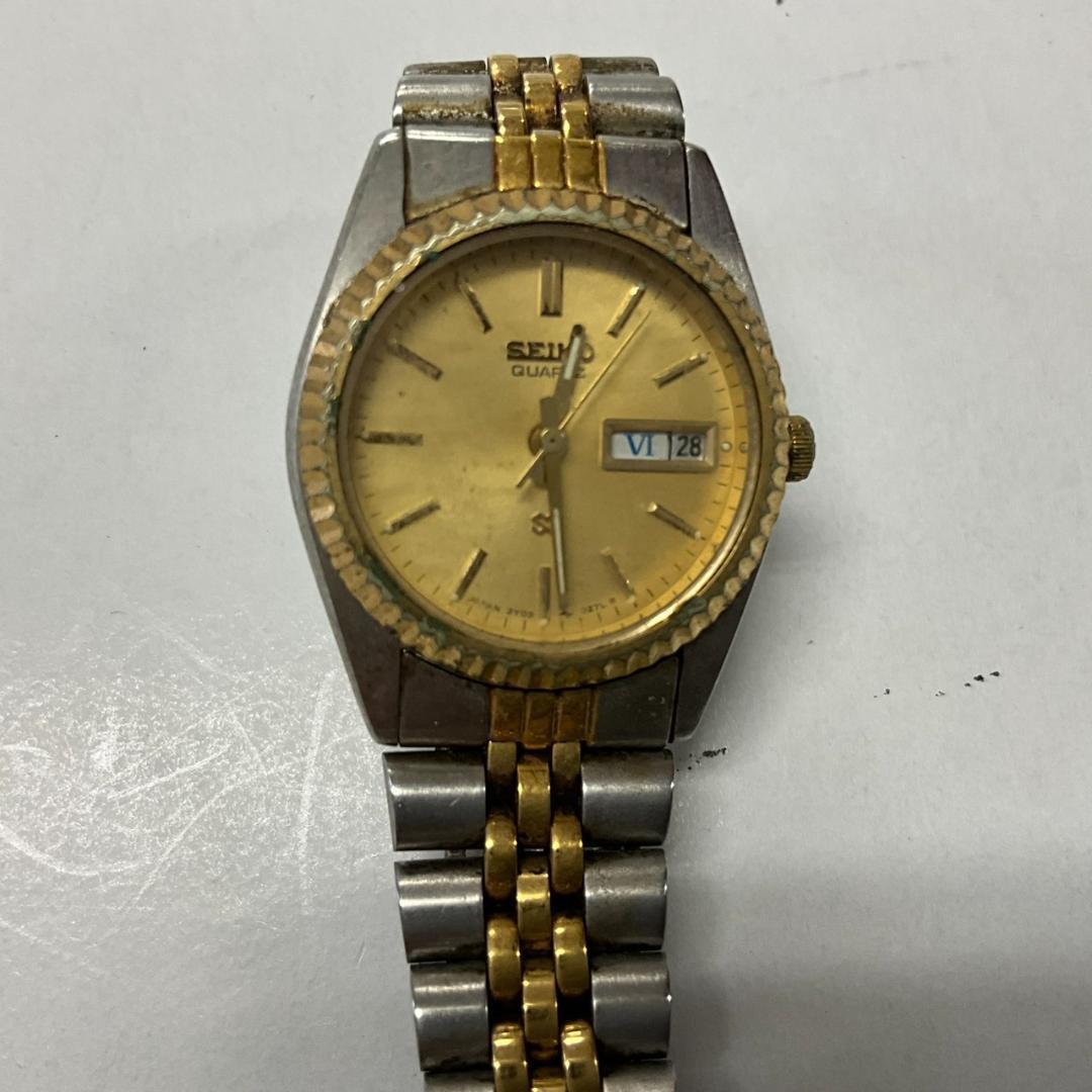 Used SEIKO Seiko watch quartz combination color gold 3703-010