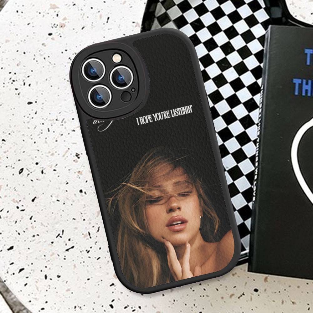 Canadian Female T-Tate Singer M-McRae Leather Phone Case For IPhone 16 16e 15 14 13 12 11 Pro Max Plus Mini Cover