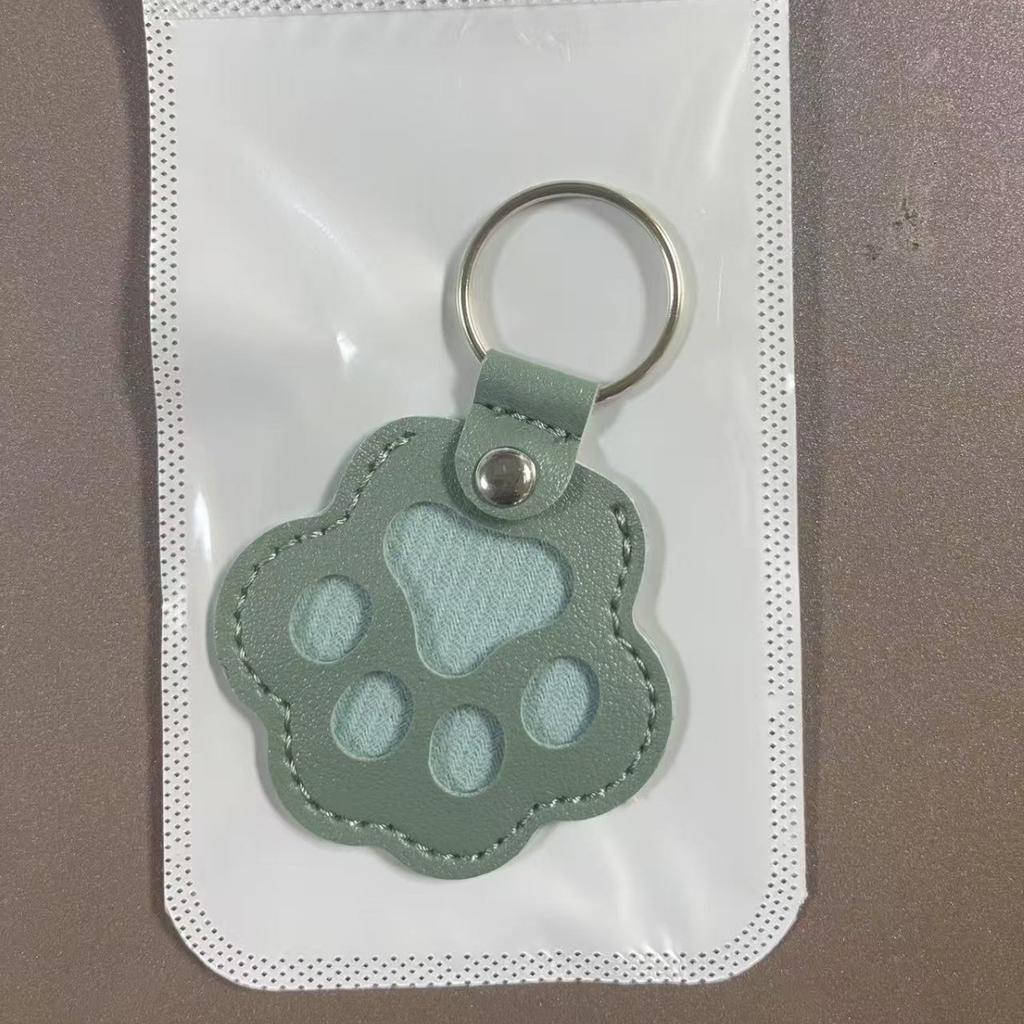 Dog Hair Collector Keychain Leather Pet Memorial Keepsake for Dogs and Cats, Fur Storage Pendant Charm Gift Keychain
