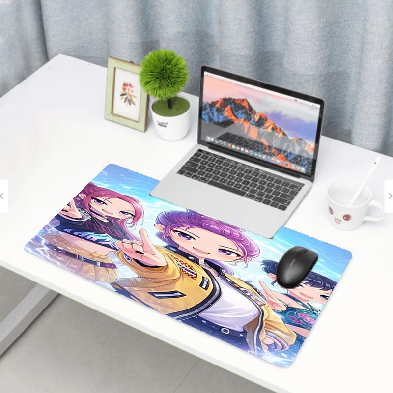 Tappetino per Mouse con Stampa KPop Demon Hunters, Tappetino Antiscivolo per Tastiera da Desktop, per PC Laptop Gaming Lavoro Uso Quotidiano, Fantastico Regalo Sorpresa per Festival