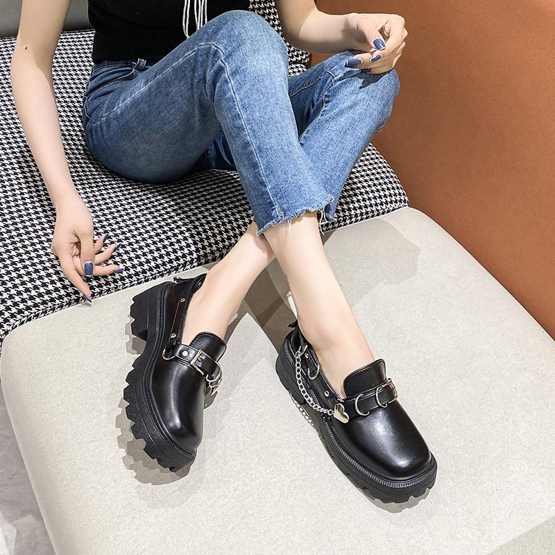 Frühling Herbst Kette Lolita Schuhe Schnalle Mary Janes Schuhe Lackleder Flache Damenschuhe Mädchen Plateau Schuhe