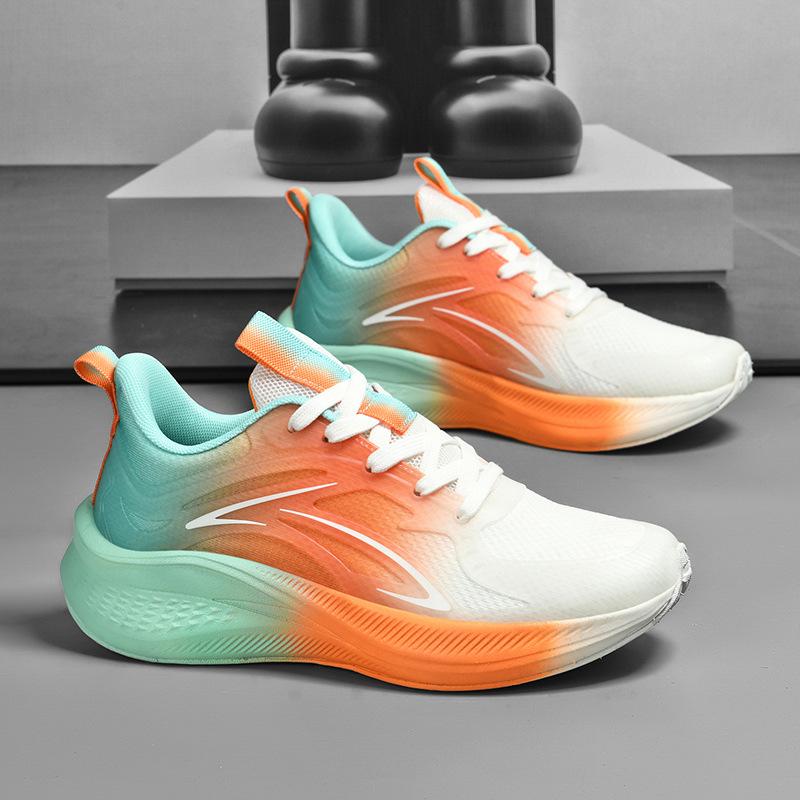 New outdoor men's shoes professional running shoes sports shoes men's summer shock absorption racing high school entrance examination soft sole women