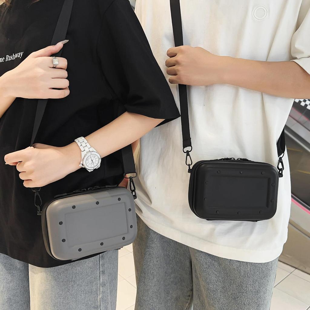 Men's Crossbody Bag: Simple, Versatile, Casual Single-Shoulder Commuter Bag, Soft Shell, Phone Holder, Small Square Design.