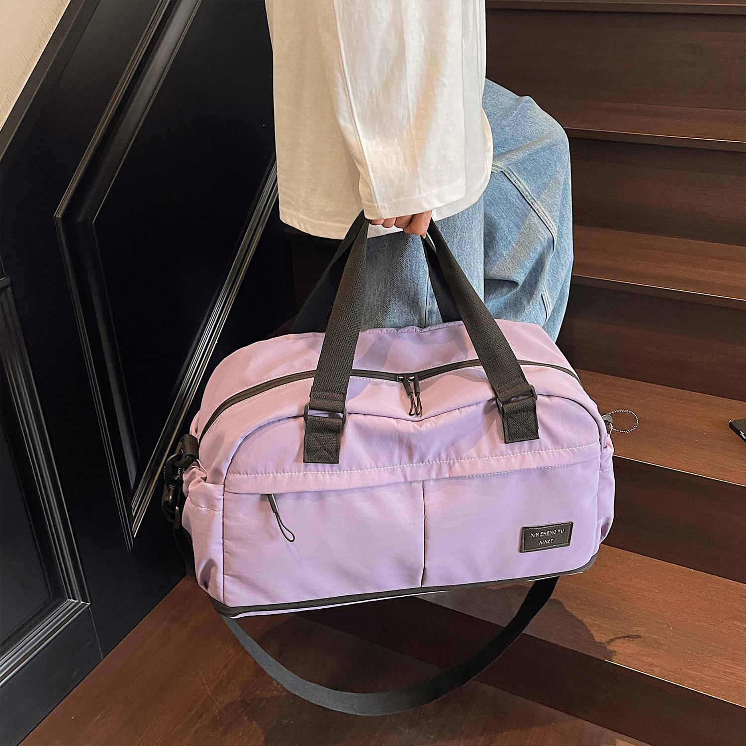 

Large Capacity Lightweight Unisex Carry-on Travel Bag & Trolley Case