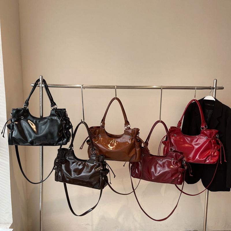 French Glossy Hand-held Tote Bag, Large-capacity Trendy Single-shoulder Armpit Bag