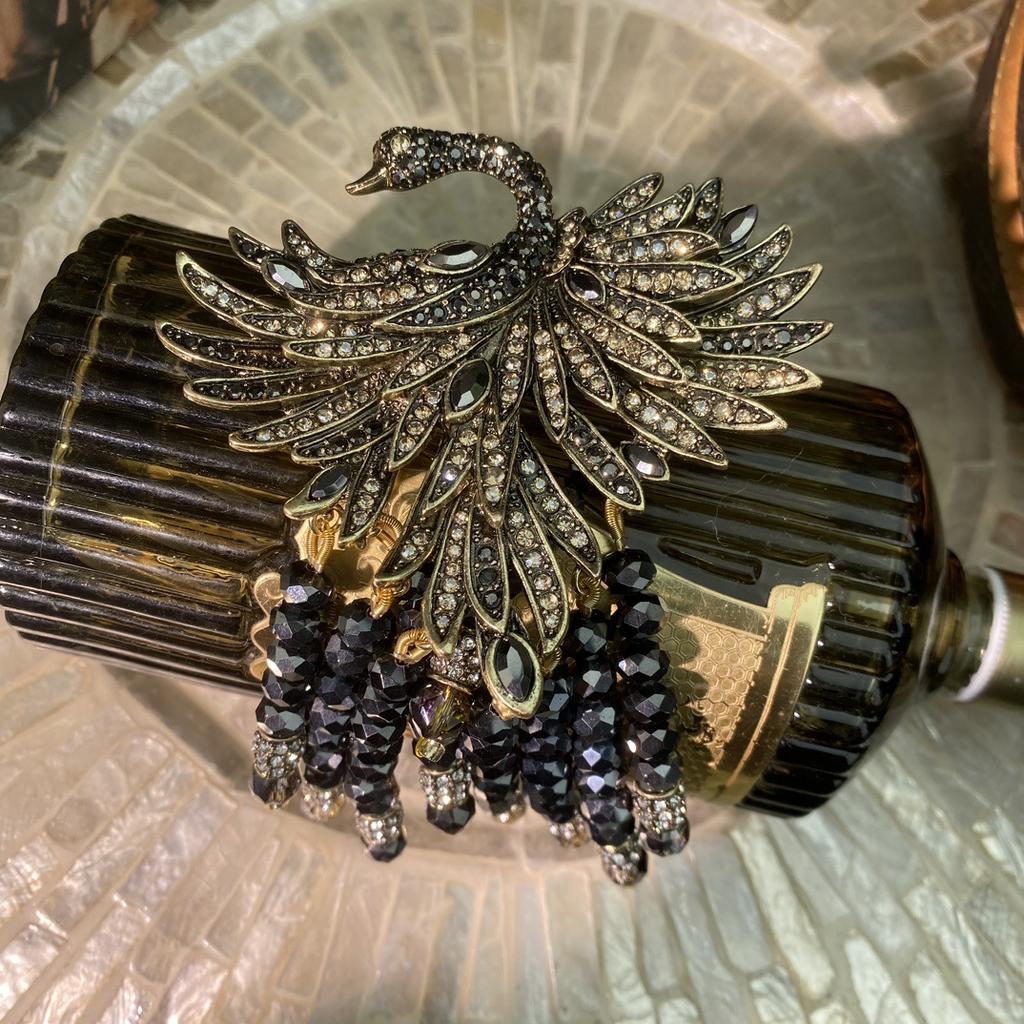 Swan Animal Fashion Versatile Temperament Black Crystal Fringed Swan Brooch