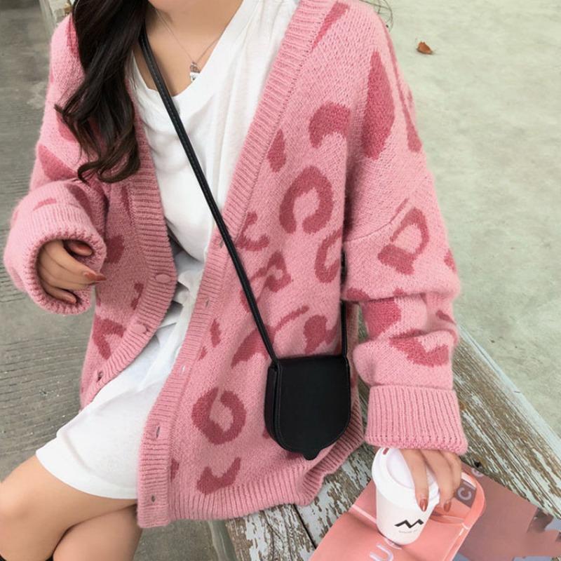 Autumn and winter fashion pink V-neck leopard print ladies sweater jacket, loose and thin lazy style black wool knit cardigan
