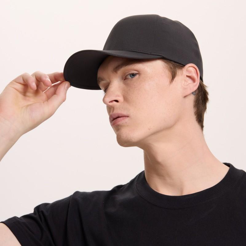Unisex Solid Color Seamless Stretchable Baseball Cap All Breathable UV Protection Adjustable Fit